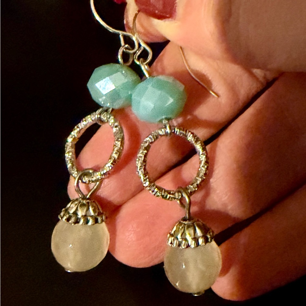 🔴Kat + Bryn Delicate Turquoise & Cream Silver Drop Earrings, NWOT. - Picture 7 of 7
